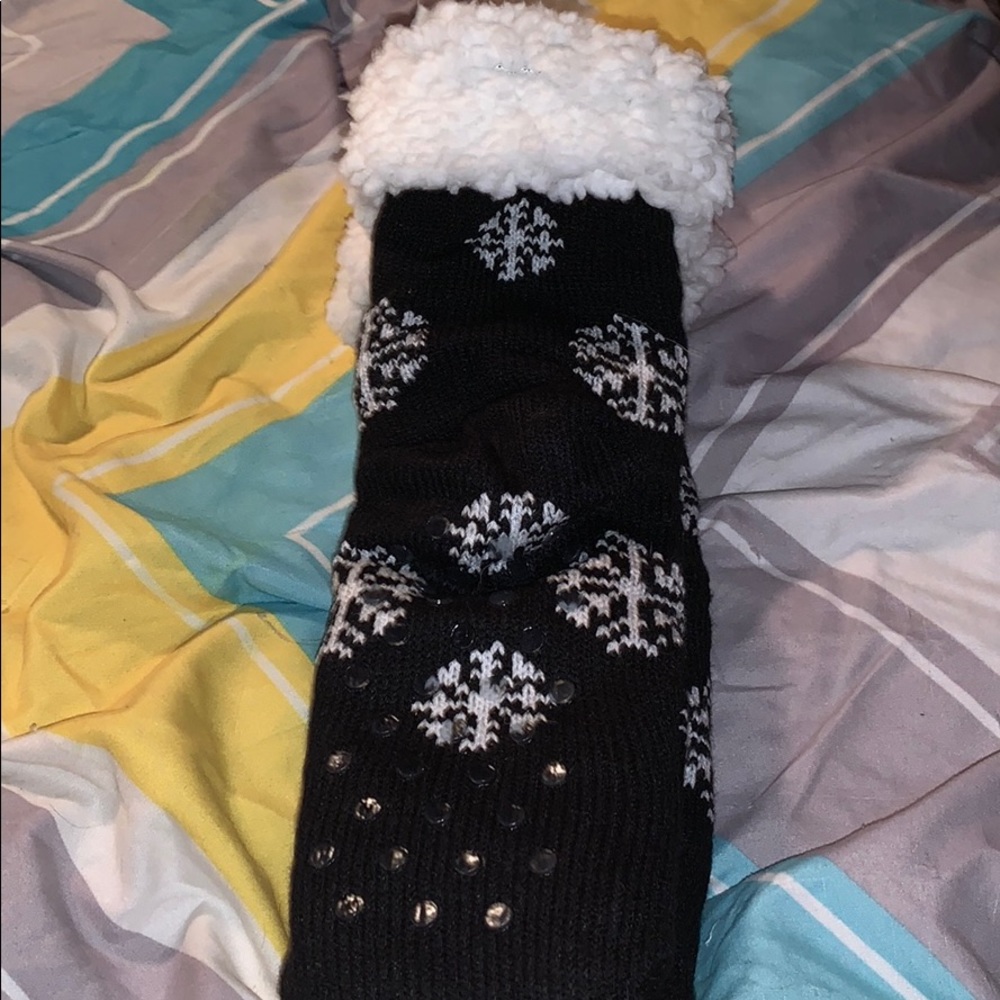Fuzzy socks - Picture 2 of 2